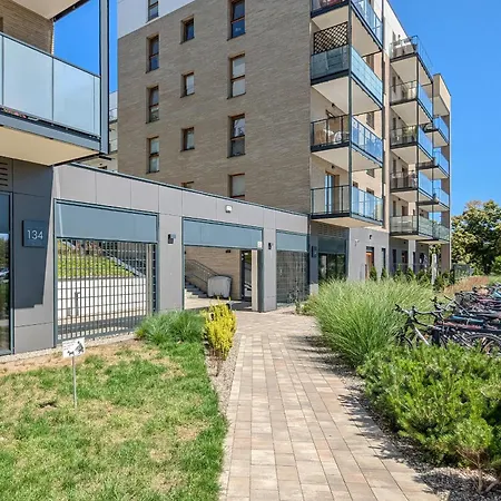 Klimatyzowany Apartament Z 3 Sypialniami I Parkingiem W Gdansku By Rent Like Apartment Danzig