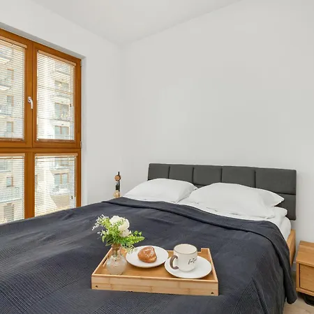 Apartment Klimatyzowany Apartament Z 3 Sypialniami I Parkingiem W Gdansku By Rent Like Danzig